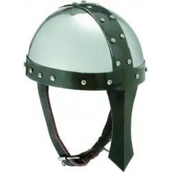 Capacete de metal em cruz