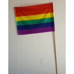 BANDERA ORGULLO GAY 60X40 CON PALO DE MADERA